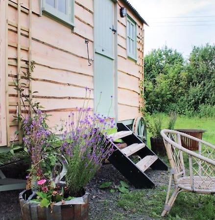 The Shepherds Hut ชรูว์สเบอรี ภายนอก รูปภาพ