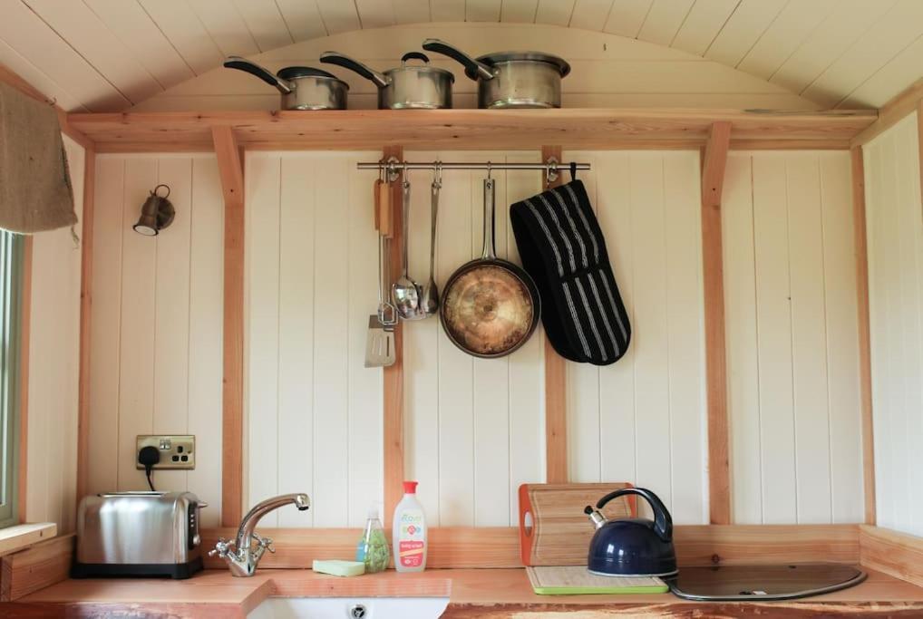 The Shepherds Hut ชรูว์สเบอรี ภายนอก รูปภาพ