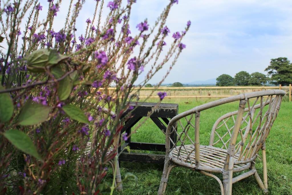 The Shepherds Hut ชรูว์สเบอรี ภายนอก รูปภาพ